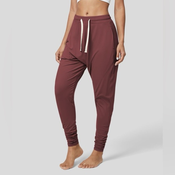 Halara Andorra/Maroon Mid Rise Drawstring Side Pocket Casual Jogger| NEW/NWT♥️ - Picture 3 of 9